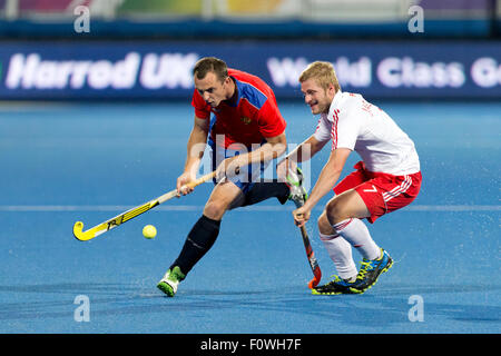 Lee Valley, Londra, Regno Unito. 21 Ago, 2015. Unibet EuroHockey Championships Day 1. Inghilterra v Russia. Credito: Simon Balson/Alamy Live News Foto Stock