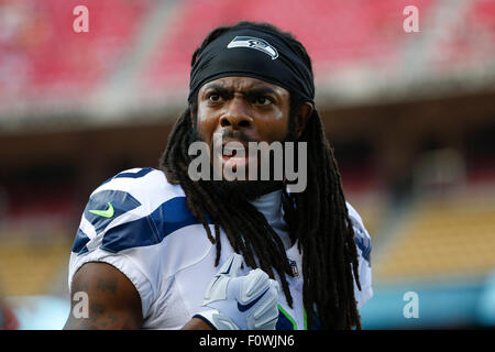 Kansas City, Missouri, Stati Uniti d'America. 21 Ago, 2015. Seattle Seahawks cornerback Richard Sherman (25) prima della NFL preseason game tra i Seattle Seahawks e il Kansas City Chiefs Ad Arrowhead Stadium di Kansas City, MO Tim Warner/CSM. Credito: Cal Sport Media/Alamy Live News Foto Stock