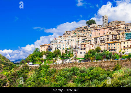 I borghi medievali di Italia -Casperia, provincia di Rieti Foto Stock