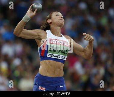 Pechino, Cina. Il 22 agosto, 2015. La Gran Bretagna è Jessica Ennis-Hill compete durante il colpo messo la concorrenza di Heptathlon al 2015 IAAF mondiale di atletica di Pechino, capitale della Cina, il 22 agosto, 2015. (Xinhua/Wang Lili) Credito: Xinhua/Alamy Live News Foto Stock