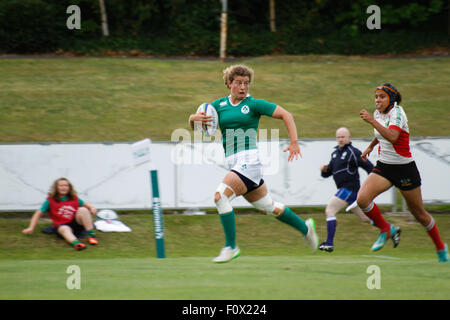 Dublino, Irlanda. Il 22 agosto 2015. Irlanda v Messico durante la donna Sevens qualificatore di serie corrisponde all'UCD Bowl, Dublino. L'Irlanda ha vinto la partita 64 - 0. Credito: Elsie Kibue / Alamy Live News Foto Stock