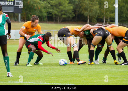 Dublino, Irlanda. Il 22 agosto 2015. Paesi Bassi v Kenya gioco durante la donna Sevens qualificatore di serie corrisponde all'UCD Bowl, Dublino. Paesi Bassi ha vinto 22 - 7. Credito: Elsie Kibue / Alamy Live News Foto Stock