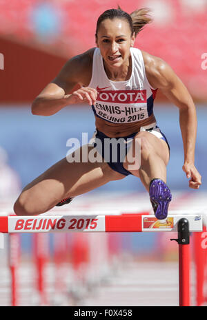 Pechino, Cina. Il 22 agosto, 2015. Jessica Ennis-Hill della Gran Bretagna compete in 100 m ostacoli sezione di Heptathlon concorrenza durante la XV Associazione Internazionale delle Federazioni di Atletica (IAAF) Atletica Campionati del Mondo a Pechino in Cina, 22 agosto 2015. Foto: Michael Kappeler/dpa/Alamy Live News Foto Stock