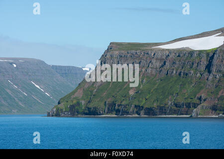 L'Islanda, Westfjords, Jokulflrdir, Lonagfjordur Riserva Naturale (66°16'33' N 22°37'15" W). Foto Stock