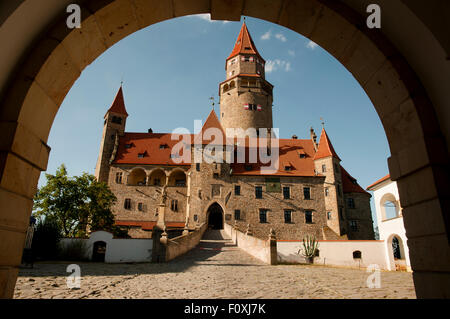 Castello di Bouzov - Repubblica Ceca Foto Stock