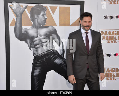 LOS ANGELES, CA - Giugno 25, 2015: Joe Manganiello presso la premiere mondiale del suo film 'Magic Mike XXL' a TCL Chinese Theatre, Hollywood. Foto Stock