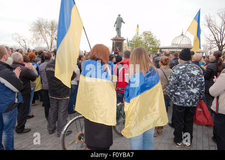 Odessa, Ucraina. 15 ottobre, 2014. Odessa, Ucraina. Il 13 aprile 2014. I sostenitori di maidan Odessa aderito a sostegno di un sistema unificato di Ucraina, contro il separatismo © Andrey Nekrasov/ZUMA filo/ZUMAPRESS.com/Alamy Live News Foto Stock