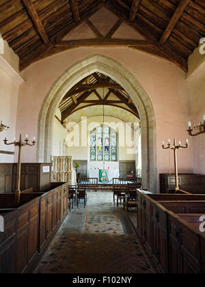 Immagine ritratto dell'interno della piccola cappella attaccata al castello di Croft Foto Stock