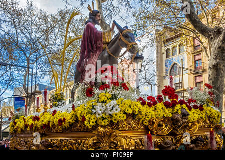 Galleggiante nella Domenica delle Palme processione Barcellona Spagna Foto Stock