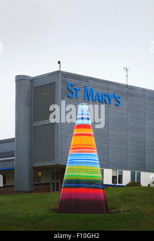 Esterno della Saint Mary Hospital e colorato il cono sull'Isola di Wight Foto Stock