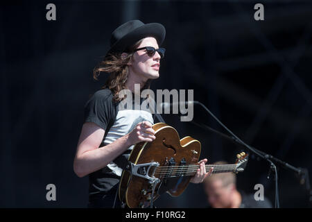 James Bay al V Festival di Chelmsford,Essex,sabato pomeriggio 22 Aug. Foto Stock
