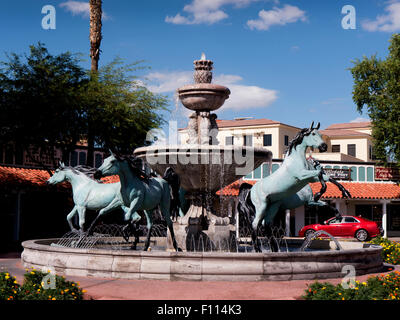 Horse Fountain a Scottsdale in Arizona, alla periferia di Phoenix negli Stati Uniti. E' una città costruita sul Turismo Foto Stock