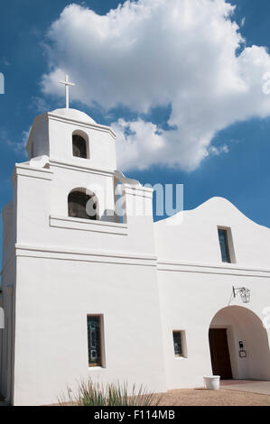 Stile Adobe moderna Chiesa in Scottsdale è in Arizona nella periferia di Phoenix negli Stati Uniti Foto Stock