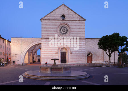 Basilica di Santa Chiara ad Assisi, Provincia di Perugia, Umbria, Italia Foto Stock