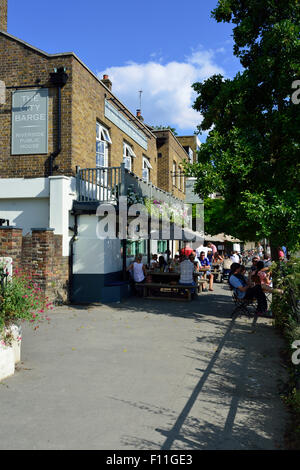 La città Barge, Thames Rd, Strand sul verde, Kew, London W4, Regno Unito Foto Stock