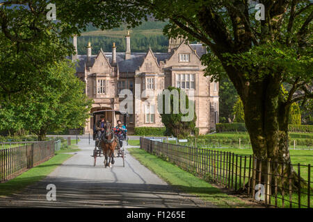 Jaunting auto su Muckross House Station Wagon vicino a Killarney, nella contea di Kerry, Irlanda Foto Stock