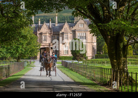 Jaunting auto su Muckross House Station Wagon vicino a Killarney, nella contea di Kerry, Irlanda Foto Stock