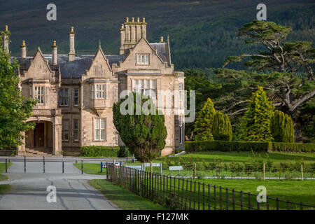 Muckross House e tenuta vicino a Killarney, nella contea di Kerry, Irlanda Foto Stock