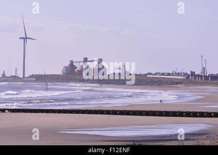 Guardando a sud verso Blyth Northumberland Foto Stock