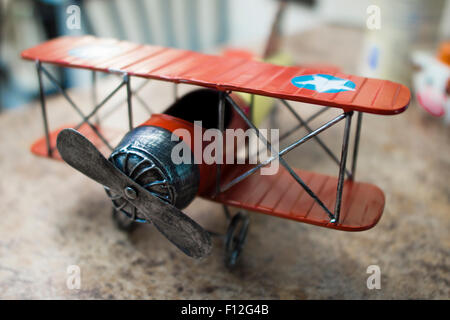 Biplano militare, giocattolo Foto Stock