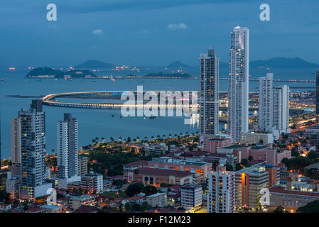 Skyline della città a città di Panama