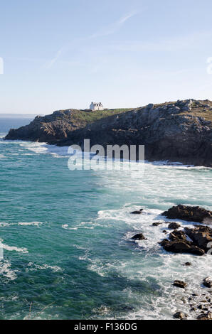 Faro di Pointe du Millier, Cap Sizun, nr Douarnenez, Bretagna Francia Foto Stock