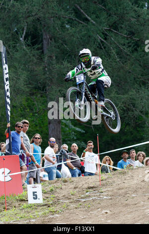 La Val di Sole, Italia - 22 August 2015: BRAYTON Adam in azione durante la mens elite in discesa finale della Coppa del Mondo a Uci Mountain Foto Stock