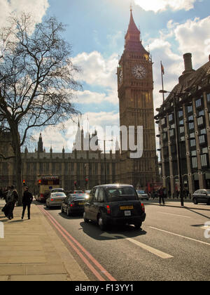 Big Ben [street view] Road London REGNO UNITO auto Foto Stock