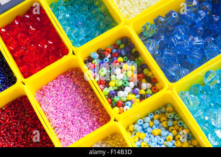Perline in scatole Foto Stock