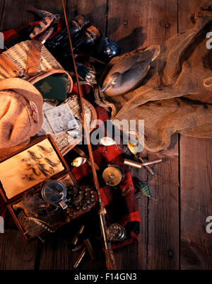In vecchio stile DEGLI ATTREZZI DA PESCA Foto Stock