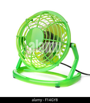 Plastica verde ventilatore elettrico isolato su bianco Foto Stock