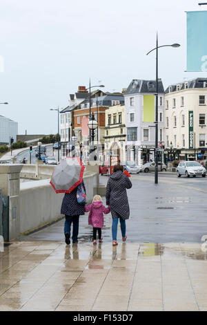 Un bagnato estate agosto giorno in Margate. Foto Stock