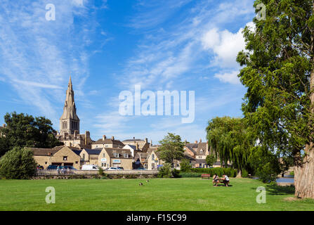 Il campanile della chiesa di Santa Maria da prati, Stamford, Lincolnshire, England, Regno Unito Foto Stock