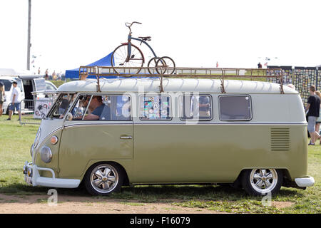 Volkswagen camper van in occasione di una mostra in Inghilterra Foto Stock