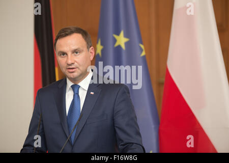 Berlino, Germania. 28 Agosto, 2015. Presidente polacco Andrzej Duda parla nel corso di una conferenza stampa a Schloss Bellevue di Berlino, Germania, 28 agosto 2015. Foto: JOERG CARSTENSEN/DPA/Alamy Live News Foto Stock