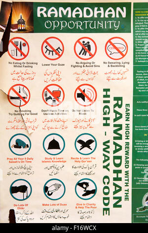 India, Jammu e Kashmir Srinagar, la città vecchia, il Ramadan DOS e Don'ts poster Foto Stock