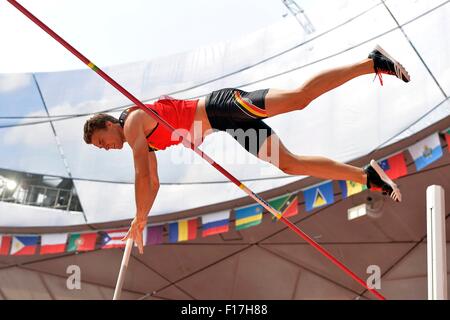 Nido di uccelli Stadium, Pechino, Cina. Il 29 agosto, 2015. Xv IAAF mondiale di atletica. Niels Pittomvils mostrato durante la pole vault decathlon Credito: Azione Sport Plus/Alamy Live News Foto Stock