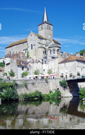 Montmorillon, Francia, Cité de l'Ecrit, Notre Dame Foto Stock