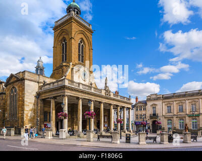 Chiesa di tutti i santi da Mercer riga nel centro della città, Northampton, Northamptonshire, England, Regno Unito Foto Stock