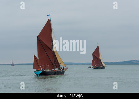 Southend, Essex, Regno Unito. Il 30 agosto, 2015. Bompresso classe gara in corso presso la cinquantaduesima Southend Barge corrispondono a credito: Terence Mendoza/Alamy Live News Foto Stock