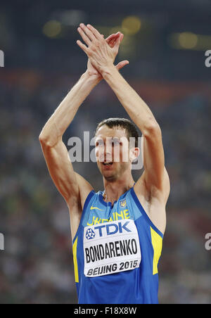 Pechino, Cina. Il 30 agosto, 2015. Bohdan Bondarenko dell'Ucraina reagisce durante gli uomini salto in alto finale al 2015 mondiali IAAF Champships presso la "Bird's Nest' dello Stadio Nazionale di Pechino, capitale della Cina, il 30 agosto 2015. © Wang Lili/Xinhua/Alamy Live News Foto Stock