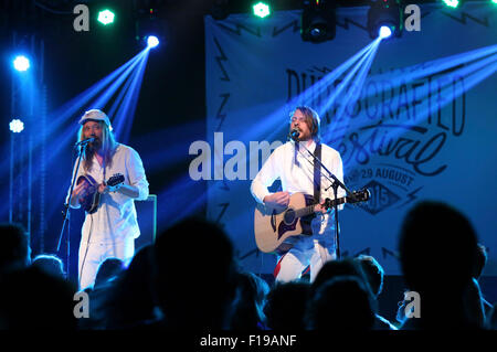 Berlino, Germania. 28 Agosto, 2015. Friska Viljor esegue sul palco durante il puro & Festival predisposto a Postbahnhof il 28 agosto 2015 a Berlino, Germania. © dpa/Alamy Live News Foto Stock