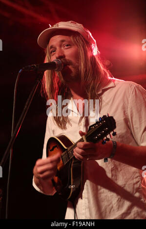 Berlino, Germania. 28 Agosto, 2015. Friska Viljor esegue sul palco durante il puro & Festival predisposto a Postbahnhof il 28 agosto 2015 a Berlino, Germania. © dpa/Alamy Live News Foto Stock