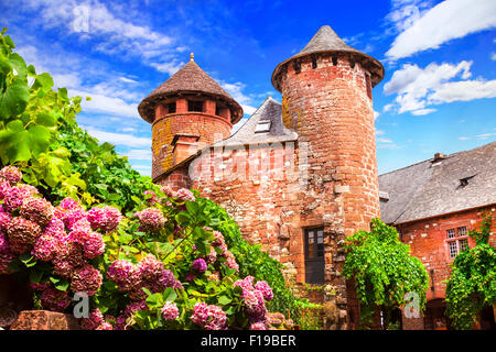 Collonges-la-Rouge - considerato uno dei più bei villaggi di Francia Foto Stock