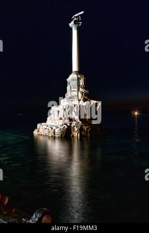 Monumento a imbarcazioni affondate, simbolo di Sevastopol costruire nel 1905, Crimea, Russo Foto Stock