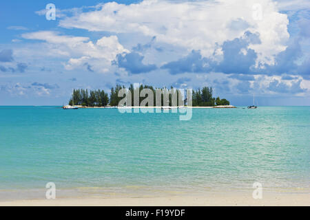 Bellissima spiaggia Foto Stock