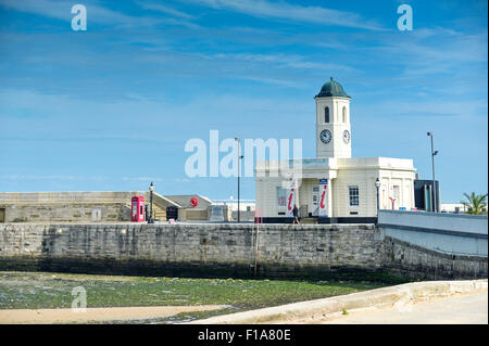 La storica Droit House si affaccia sul porto in Margate, Kent. Foto Stock