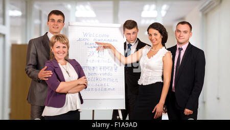 Il business aziendale formatori rendendo la presentazione Foto Stock