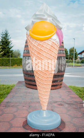 Ottimo gelato in plastica per pubblicizzare un gelato shop Foto Stock