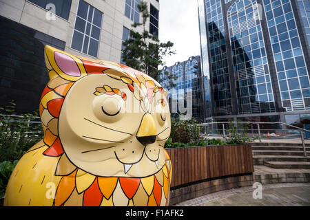 La scultura 'Leo' Owl in Colmore Circus, parte del Big Hoot Birmingham 2015, Inghilterra Foto Stock